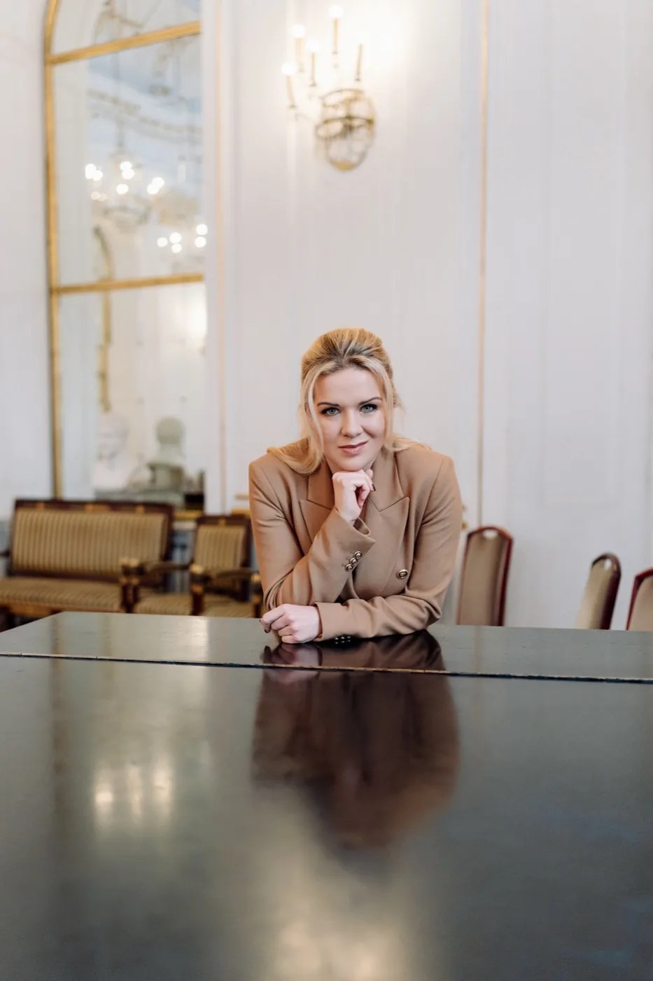Ewa Wilmanowicz przy fortepianie